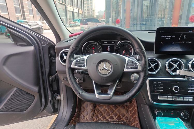 Used Mercedes-Benz GLA 2019 GLA 200 Dynamic Edition Steering Wheel