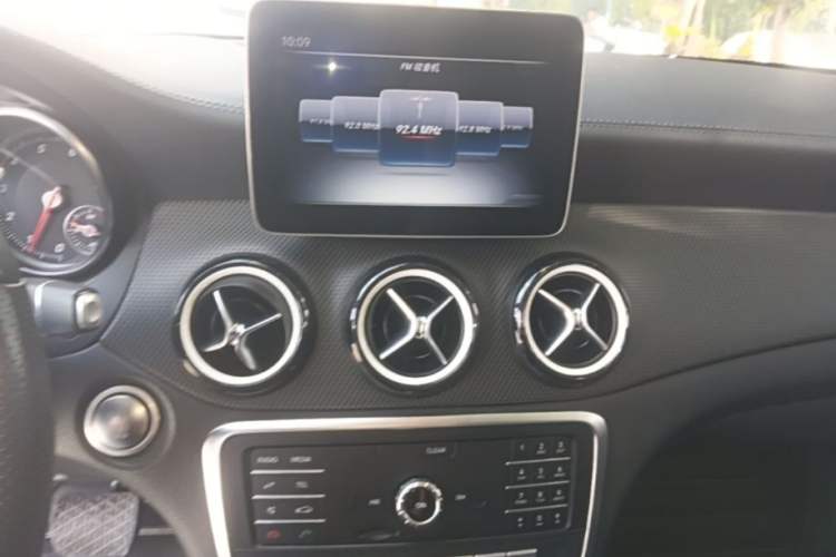 Used Mercedes-Benz GLA 2019 GLA 200 Fashion Model Audio And AC Panel