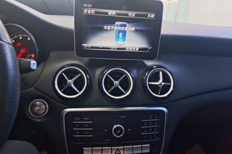 Used Mercedes-Benz GLA 2019 GLA 200 Dynamic Edition Audio And AC Panel