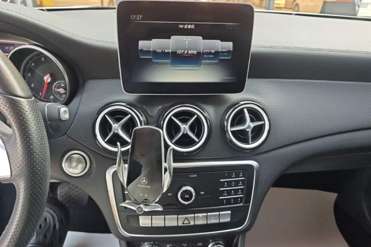Used Mercedes-Benz GLA 2019 GLA 200 Fashion Model Audio And AC Panel