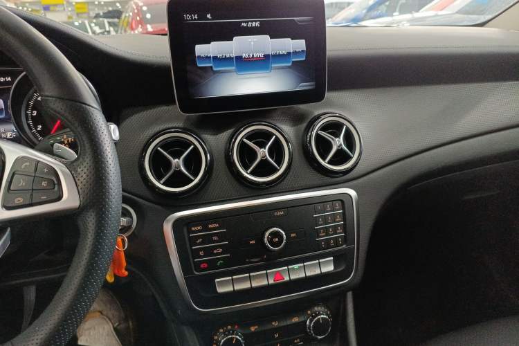Used Mercedes-Benz GLA 2019 GLA 200 Fashion Model Audio And AC Panel