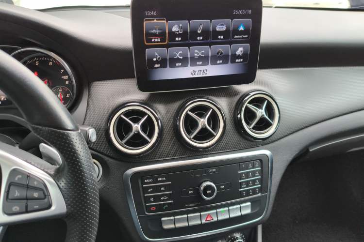 Used Mercedes-Benz GLA 2019 GLA 200 Dynamic Edition Audio And AC Panel