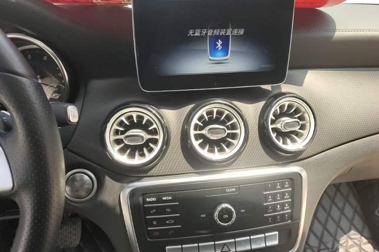Used Mercedes-Benz GLA 2019 GLA 200 Fashion Model Audio And AC Panel