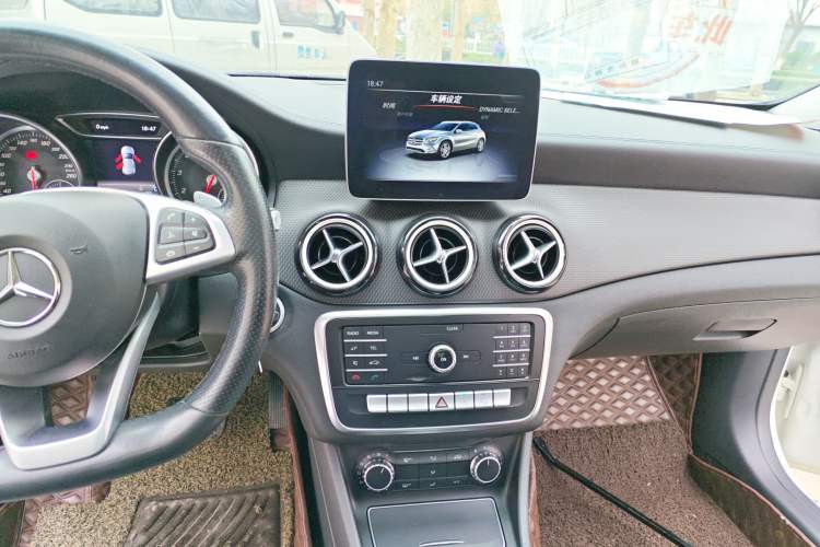 Used Mercedes-Benz GLA 2019 GLA 200 Fashion Model Audio And AC Panel