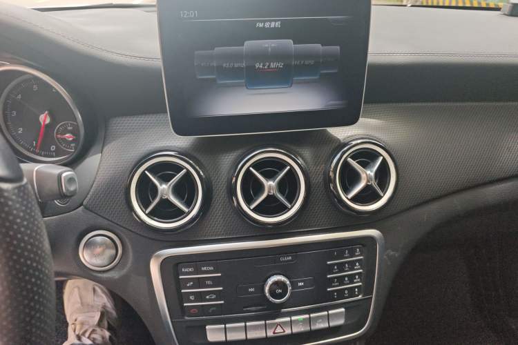 Used Mercedes-Benz GLA 2019 GLA 200 Fashion Model Audio And AC Panel