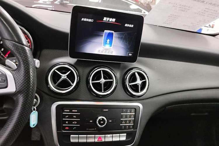 Used Mercedes-Benz GLA 2019 GLA 200 Fashion Model Audio And AC Panel