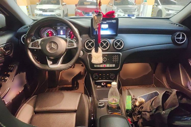 Used Mercedes-Benz GLA 2019 GLA 200 Fashion Model Center Console