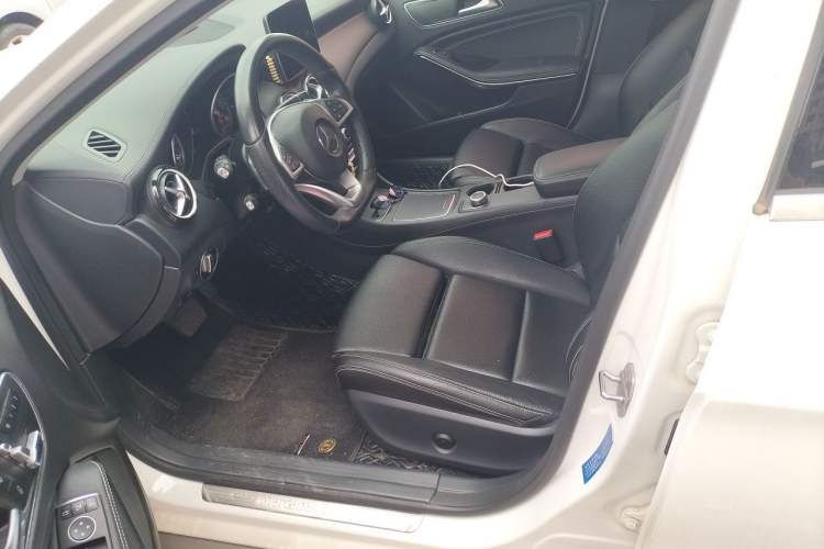 Used Mercedes-Benz GLA 2019 GLA 200 Fashion Model Driver Seat