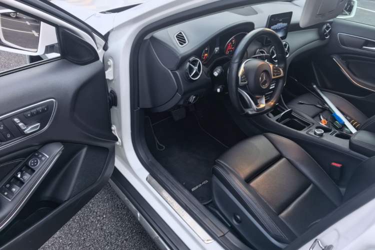 Used Mercedes-Benz GLA 2019 GLA 200 Fashion Model Driver Seat