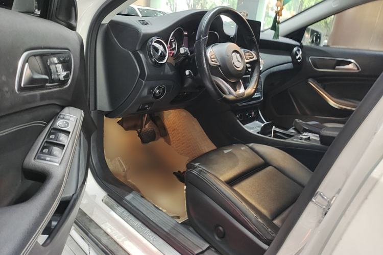 Used Mercedes-Benz GLA 2019 GLA 200 Fashion Model Driver Seat