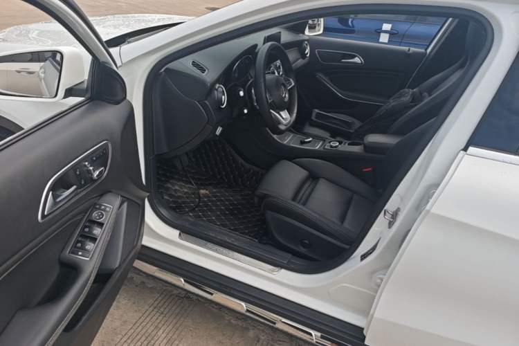 Used Mercedes-Benz GLA 2019 GLA 200 Fashion Model Driver Seat