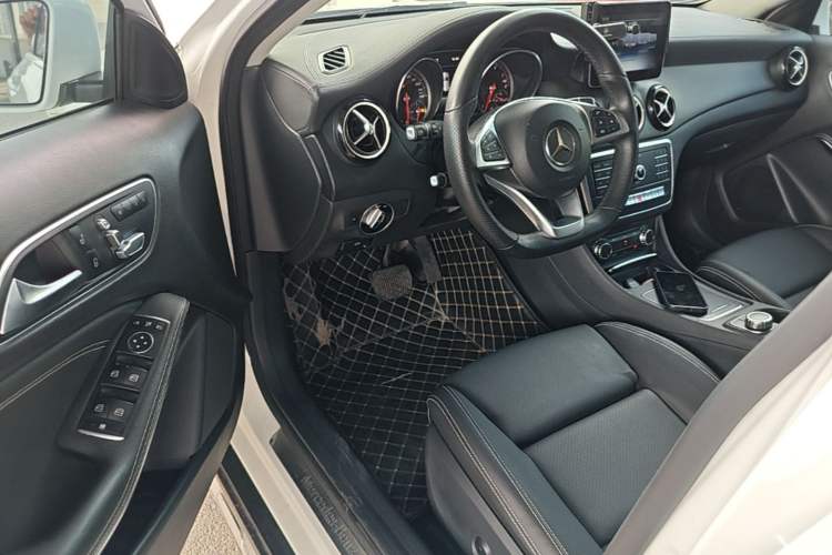 Used Mercedes-Benz GLA 2019 GLA 200 Fashion Model Driver Seat