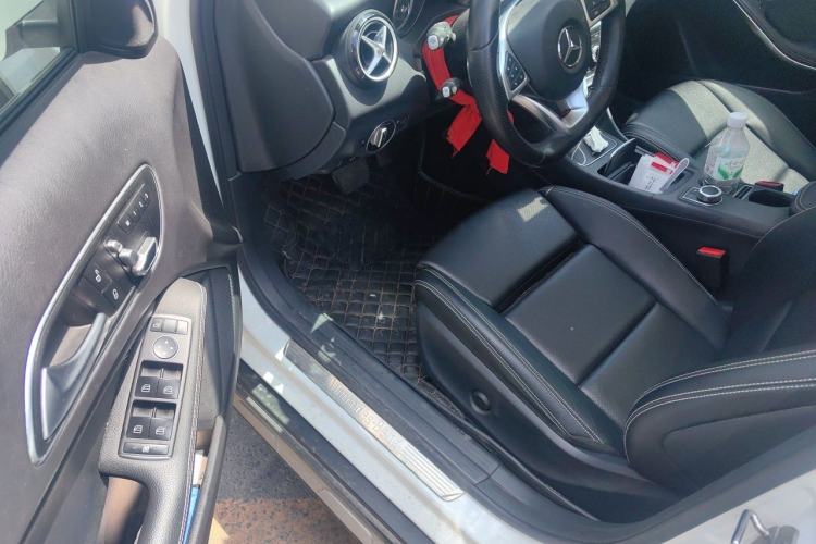 Used Mercedes-Benz GLA 2019 GLA 200 Dynamic Edition Driver Seat
