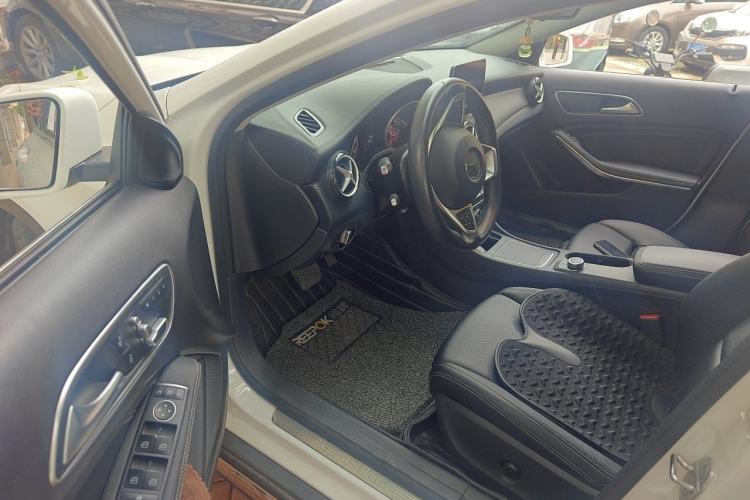 Used Mercedes-Benz GLA 2019 GLA 200 Fashion Model Driver Seat
