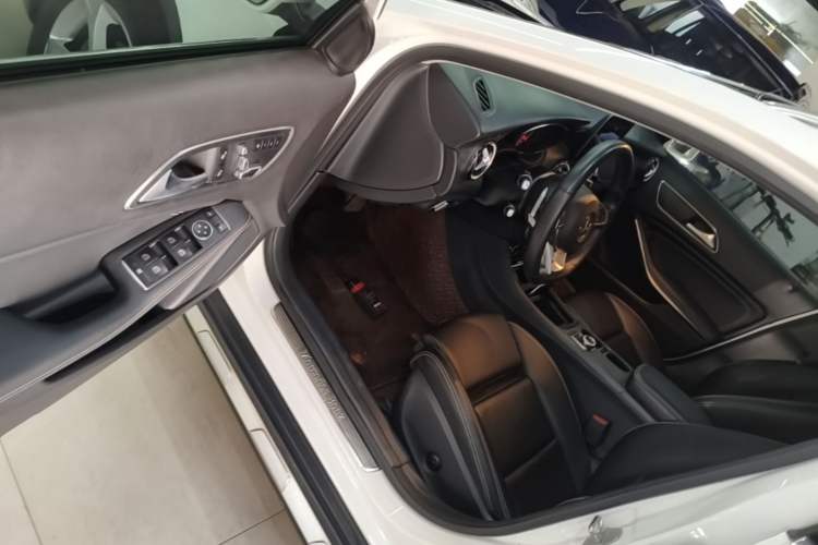 Used Mercedes-Benz GLA 2019 GLA 200 Dynamic Edition Driver Seat
