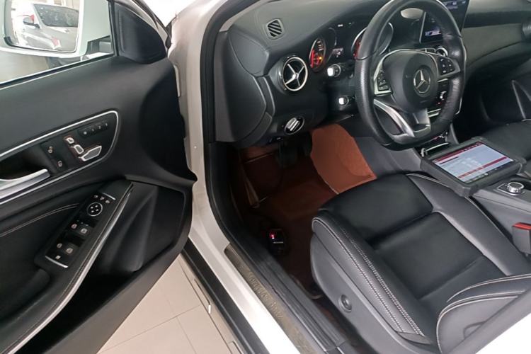Used Mercedes-Benz GLA 2019 GLA 200 Fashion Model Driver Seat