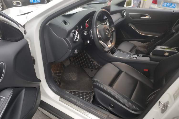 Used Mercedes-Benz GLA 2019 GLA 200 Fashion Model Driver Seat