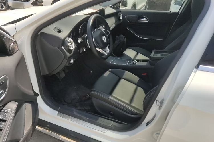 Used Mercedes-Benz GLA 2019 GLA 200 Fashion Model Driver Seat