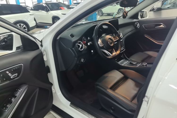 Used Mercedes-Benz GLA 2019 GLA 200 Fashion Model Driver Seat