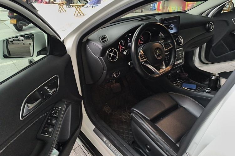 Used Mercedes-Benz GLA 2019 GLA 200 Fashion Model Driver Seat