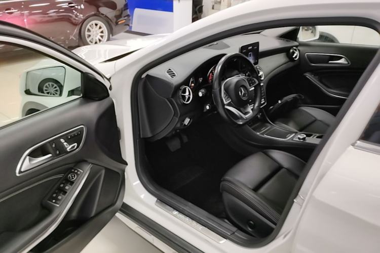 Used Mercedes-Benz GLA 2019 GLA 200 Fashion Model Driver Seat
