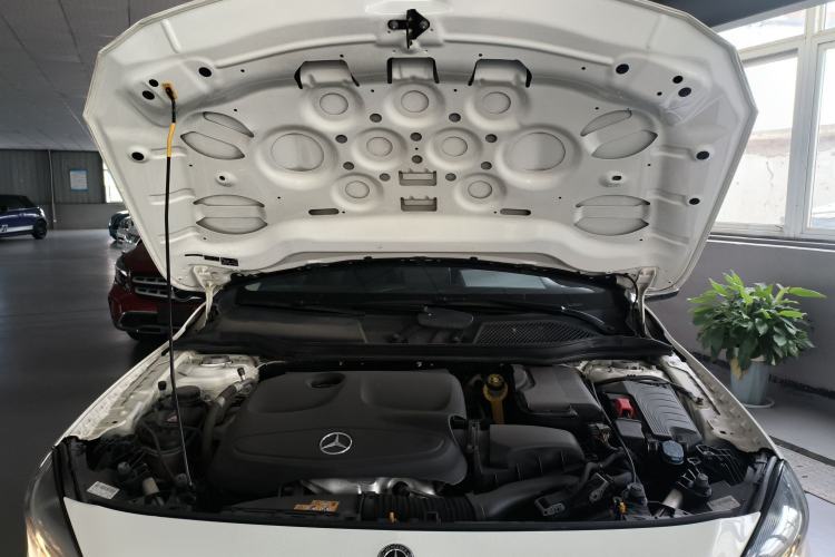 Used Mercedes-Benz GLA 2019 GLA 200 Dynamic Edition Engine Bay