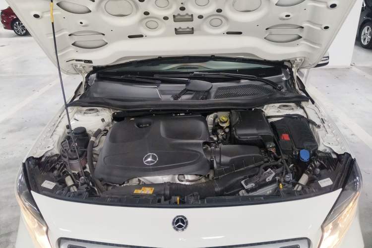 Used Mercedes-Benz GLA 2019 GLA 200 Dynamic Edition Engine Bay