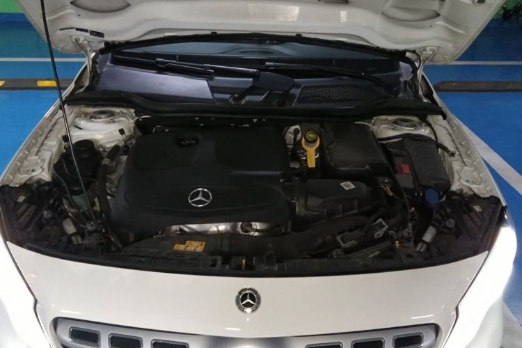 Used Mercedes-Benz GLA 2019 GLA 200 Fashion Model Engine Bay