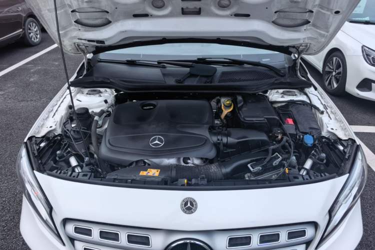 Used Mercedes-Benz GLA 2019 GLA 200 Fashion Model Engine Bay