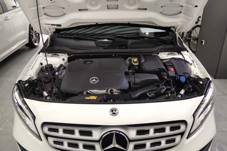 Used Mercedes-Benz GLA 2019 GLA 200 Fashion Model Engine Bay