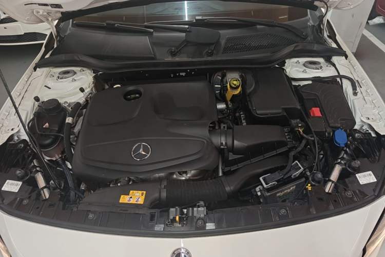 Used Mercedes-Benz GLA 2019 GLA 200 Dynamic Edition Engine Bay