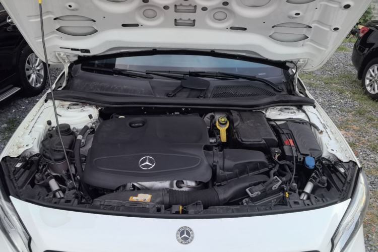 Used Mercedes-Benz GLA 2019 GLA 200 Fashion Model Engine Bay
