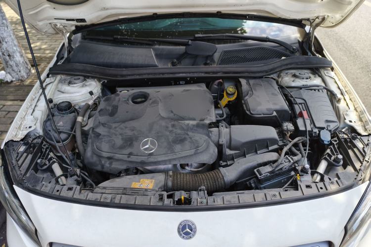 Used Mercedes-Benz GLA 2019 GLA 200 Fashion Model Engine Bay
