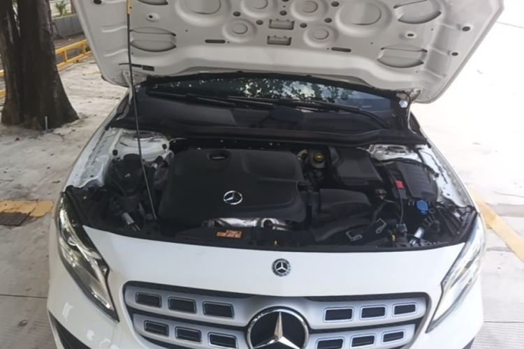 Used Mercedes-Benz GLA 2019 GLA 200 Fashion Model Engine Bay