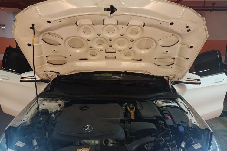 Used Mercedes-Benz GLA 2019 GLA 200 Dynamic Edition Engine Bay