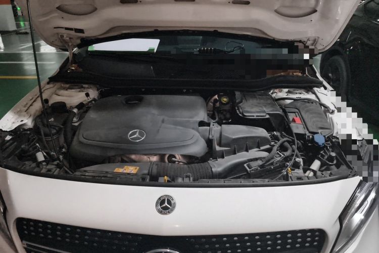 Used Mercedes-Benz GLA 2019 GLA 200 Fashion Model Engine Bay