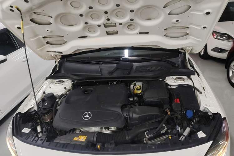 Used Mercedes-Benz GLA 2019 GLA 200 Dynamic Edition Engine Bay