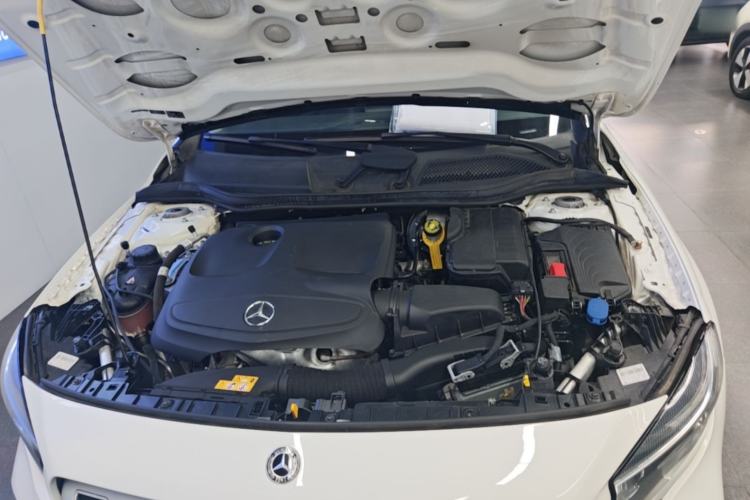 Used Mercedes-Benz GLA 2019 GLA 200 Dynamic Edition Engine Bay