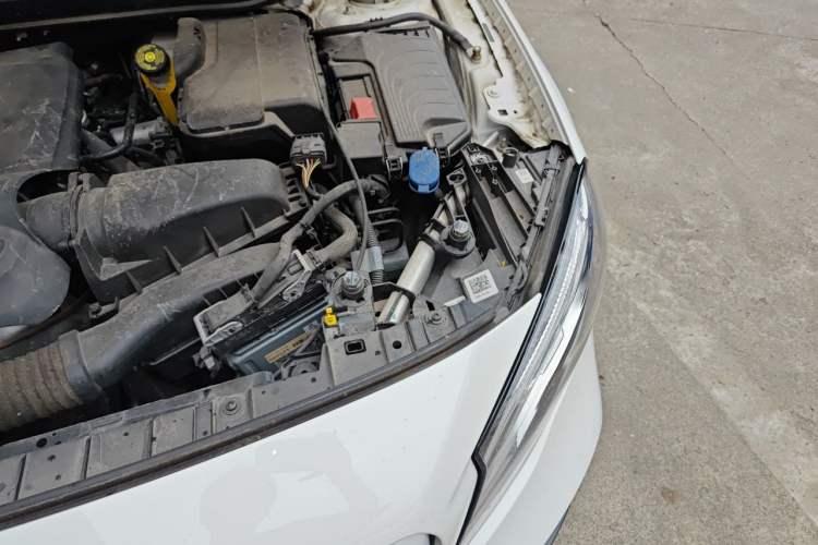 Used Mercedes-Benz GLA 2019 GLA 200 Fashion Model Engine Bay Left