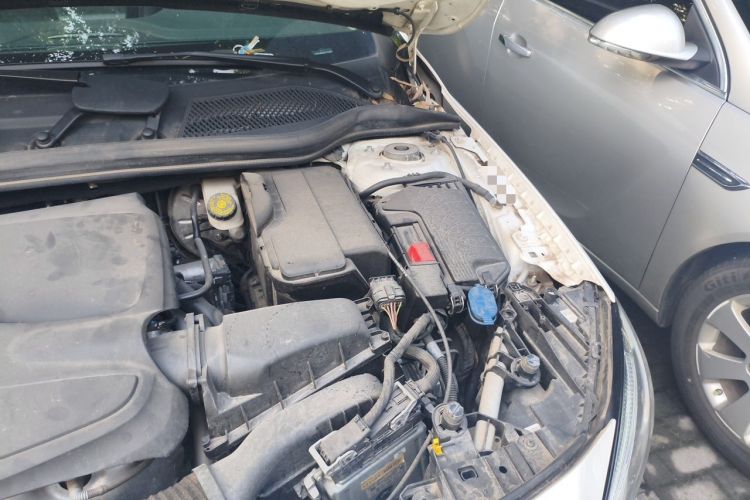 Used Mercedes-Benz GLA 2019 GLA 200 Fashion Model Engine Bay Left