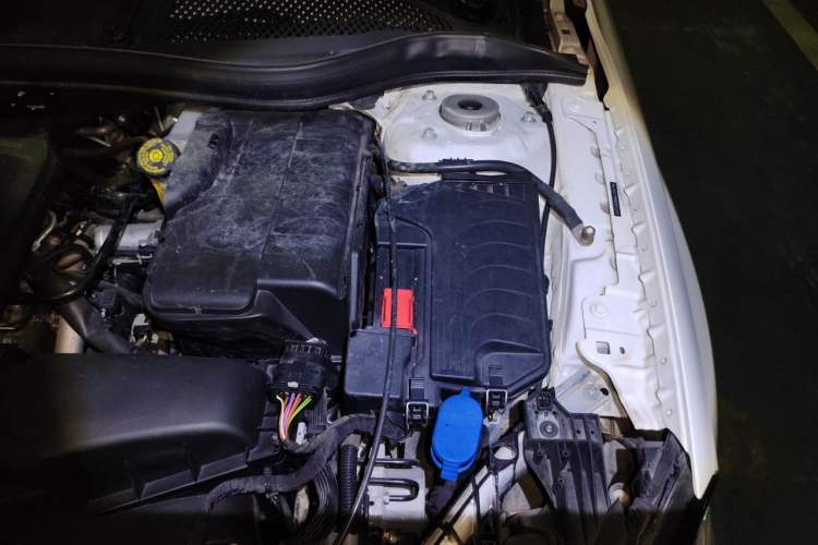 Used Mercedes-Benz GLA 2019 GLA 200 Dynamic Edition Engine Bay Left