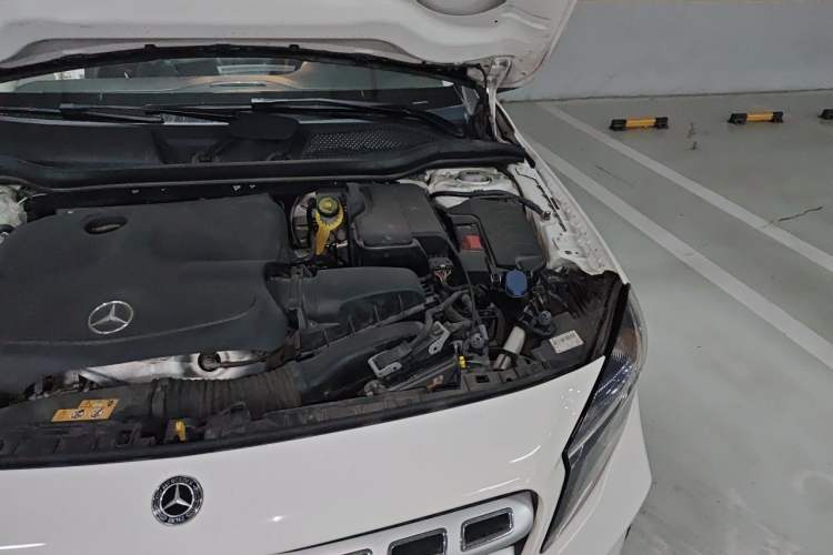 Used Mercedes-Benz GLA 2019 GLA 200 Dynamic Edition Engine Bay Left