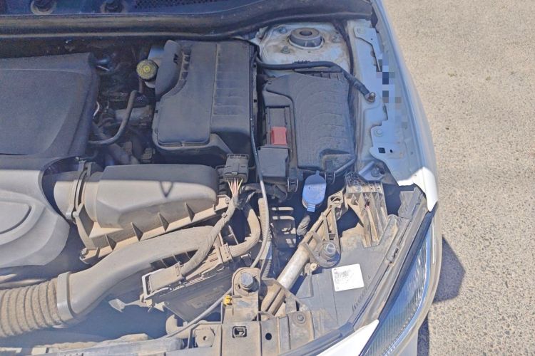 Used Mercedes-Benz GLA 2019 GLA 200 Dynamic Edition Engine Bay Left