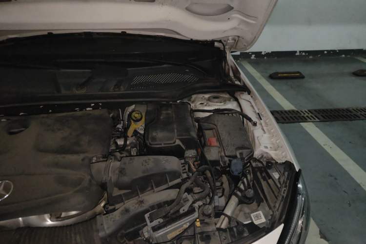 Used Mercedes-Benz GLA 2019 GLA 200 Fashion Model Engine Bay Left