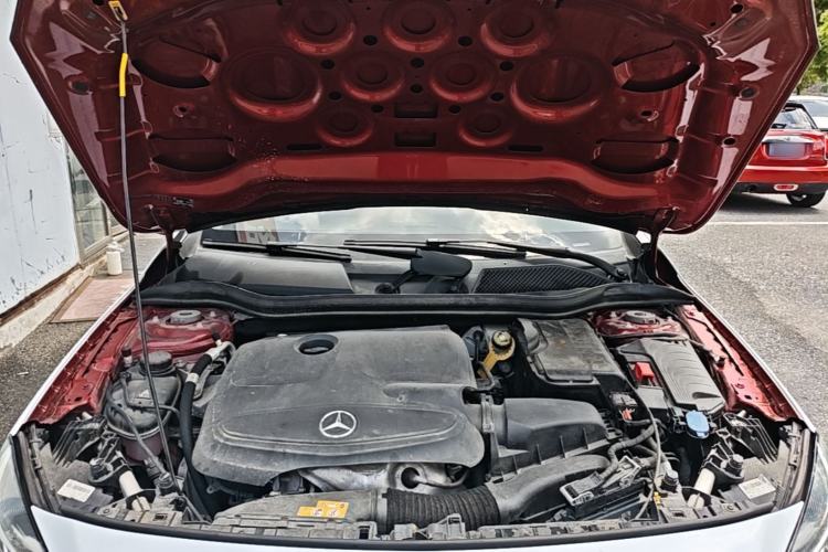 Used Mercedes-Benz GLA 2019 GLA 200 Dynamic Edition Engine Bay