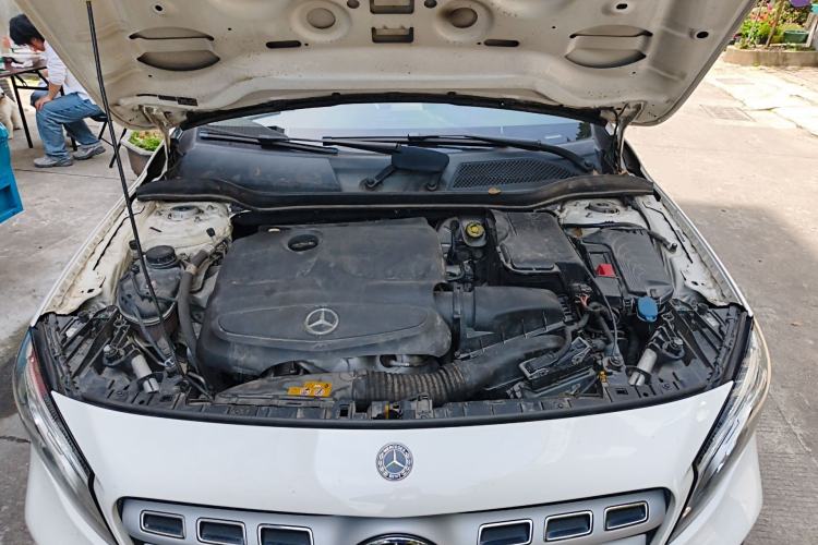 Used Mercedes-Benz GLA 2019 GLA 200 Fashion Model Engine Bay