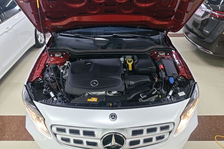 Used Mercedes-Benz GLA 2019 GLA 200 Dynamic Edition Engine Bay