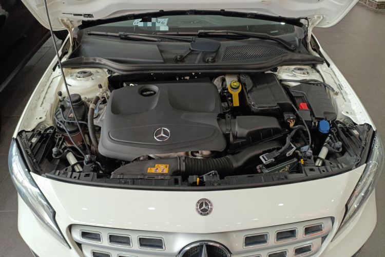 Used Mercedes-Benz GLA 2019 GLA 200 Fashion Model Engine Bay
