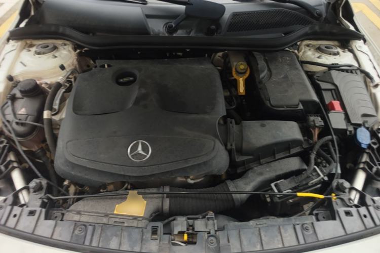 Used Mercedes-Benz GLA 2019 GLA 200 Fashion Model Engine Bay