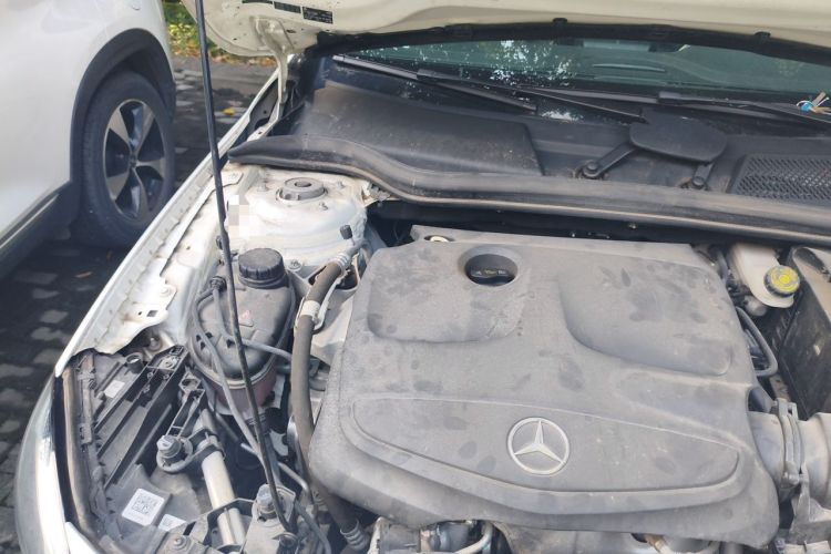 Used Mercedes-Benz GLA 2019 GLA 200 Fashion Model Engine Bay Right